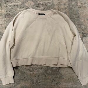 Zara Off-White cropped Sweatshirt